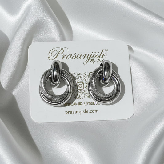 Silver Interlocking Triple Hoop Stud Earrings – Textured & Polished Finish