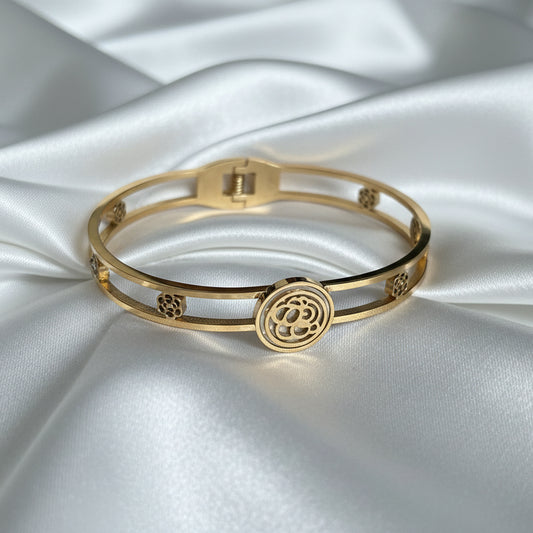Minimalist Gold Floral Bangle - Openwork Camellia Rose Design Bracelet