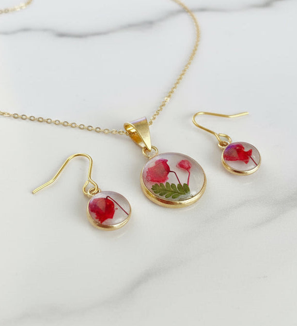 "Petal Love" Real Flower Resin Jewelry Set (Gold Tone)