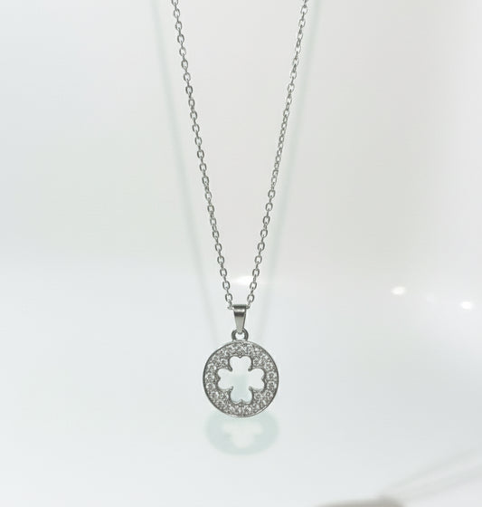 Sparkling Four-Leaf Clover Luck Pendant Necklace in Silver Tone