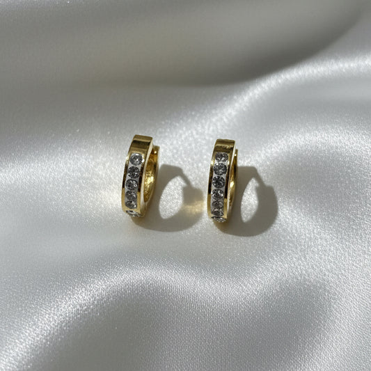 Luxe Eternity Crystal Huggies