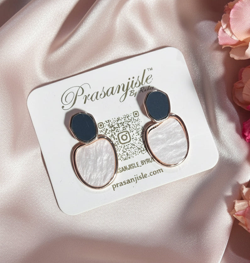 Simple & Elegant: Elegant Two-Tone Drop Earrings