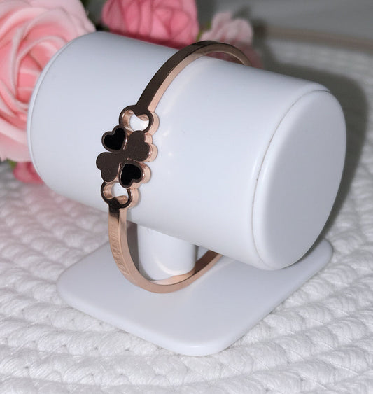 Lucky Four-Leaf Clover Bangle Bracelet | Delicate Rose Gold Finish (Free size)