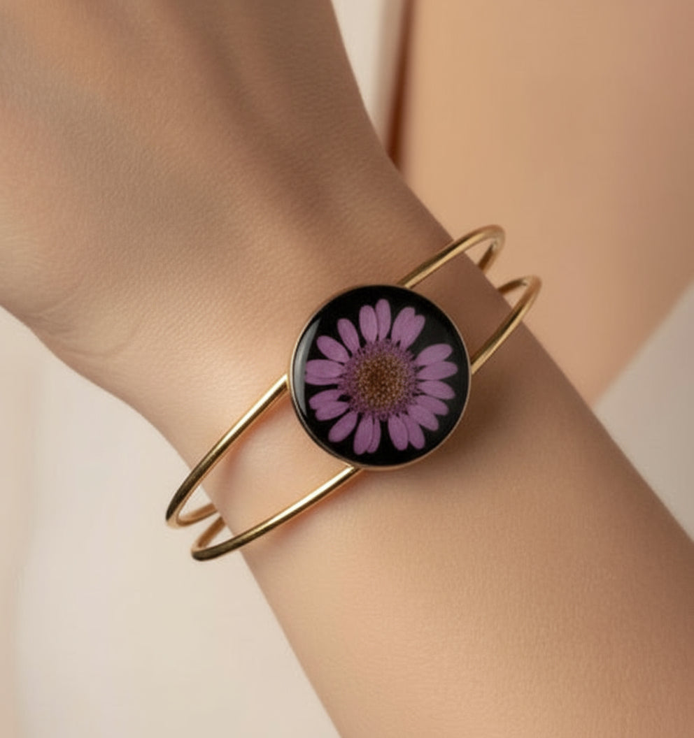 “ Forever Bloom" Real Flower Resin Cuff Bracelet (Free size)