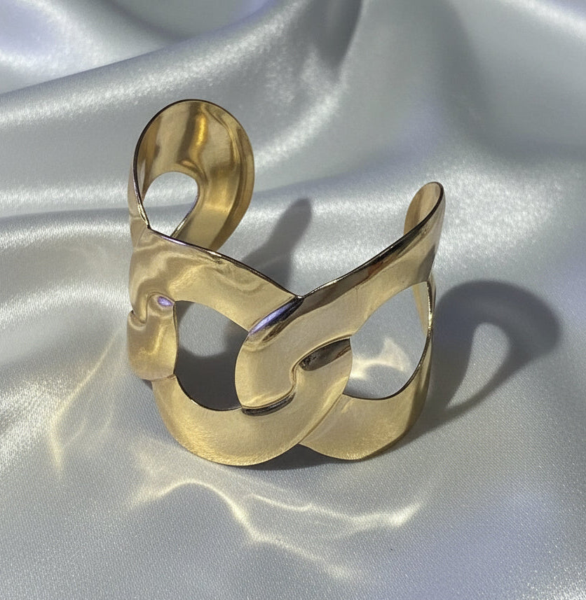 Luxury Sculptural Gold Cuff Bracelet - Elegant Wide Bangle