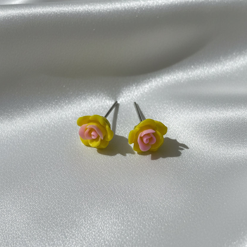 Twilight Bloom Rose Studs – Dual-Tone Floral Earrings