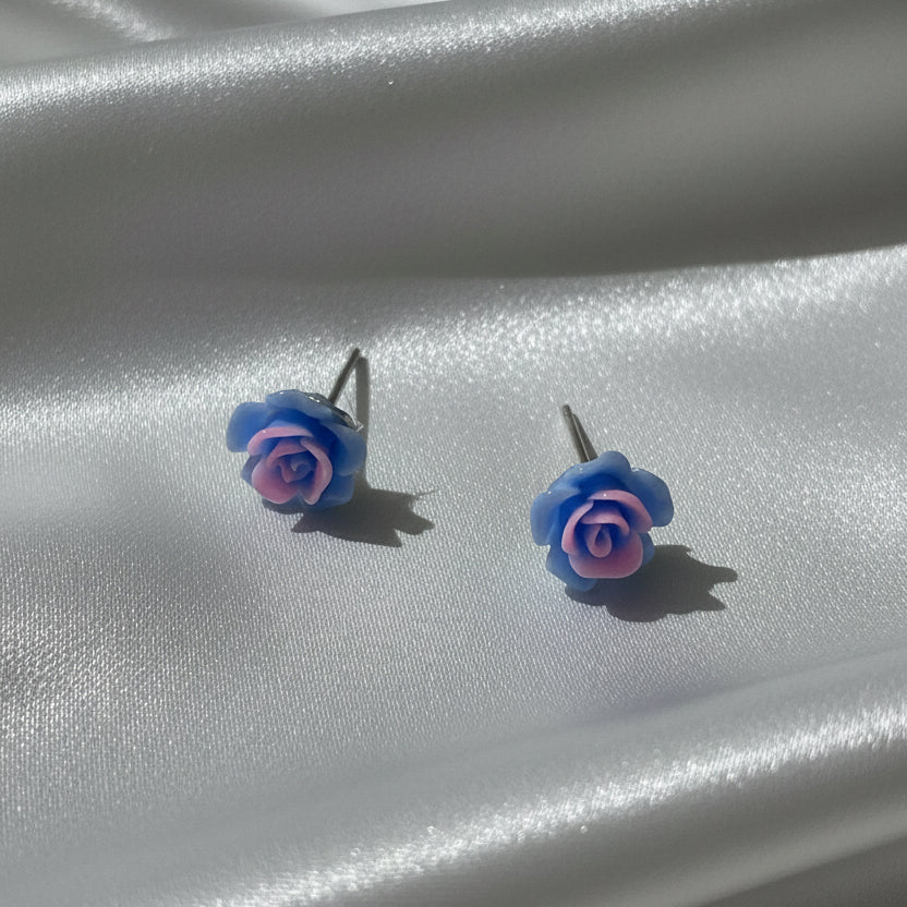 Twilight Bloom Rose Studs – Dual-Tone Floral Earrings