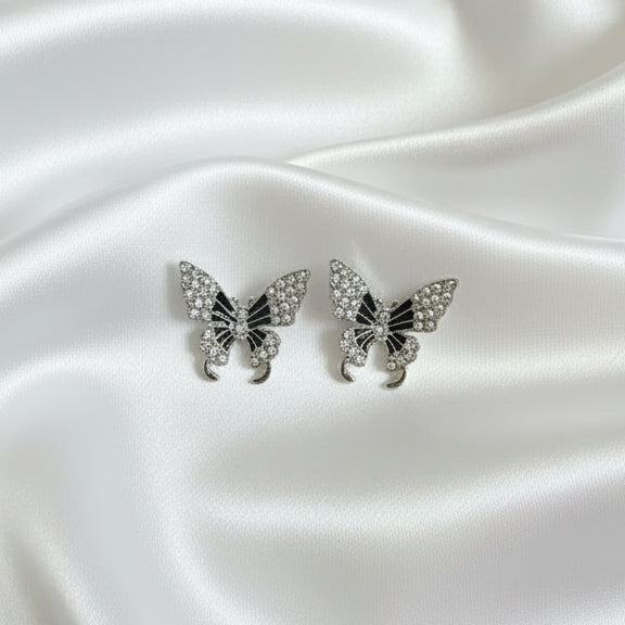 Elegant Crystal Butterfly Stud Earrings 🦋