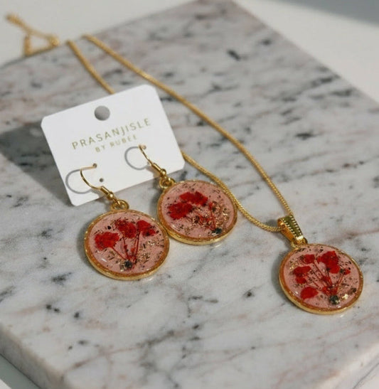 Handcrafted Poppy Bloom: A Thoughtful Gift Jewelry Set