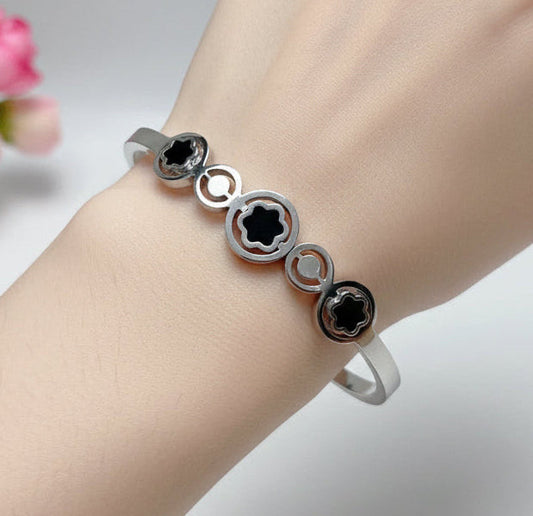 Sleek Silver & Black Enamel Floral/Star Motif Hinged Bangle Bracelet (Free size)