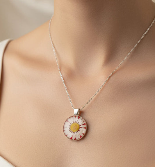 Real Pressed White Daisy Flower Resin Necklace