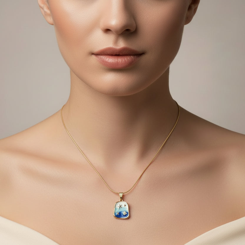 Vintage-Style Gold Coastal Enamel Necklace – Beach Scene Pendant