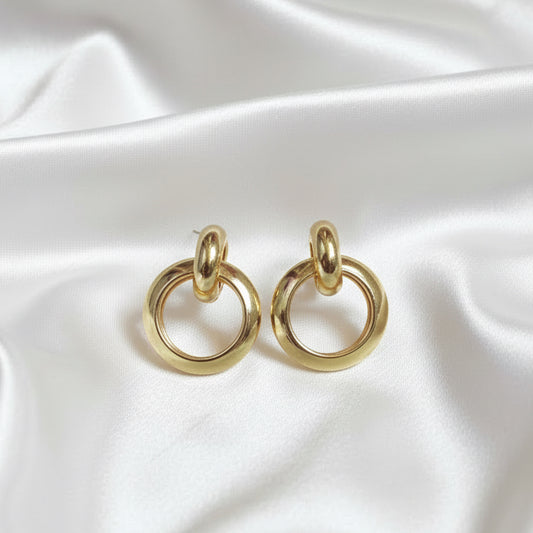 Gold-Tone Double Interlocking Circle Drop Earrings – Modern High-Shine Jewelry