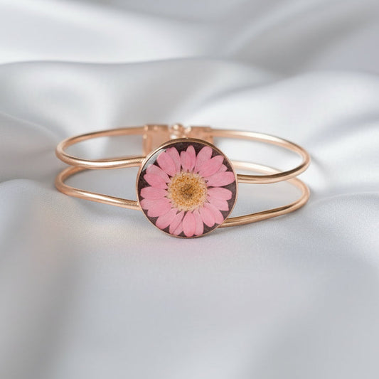 Pink Daisy Botanical Bracelet – Rose Gold Tone Minimalist Bangle