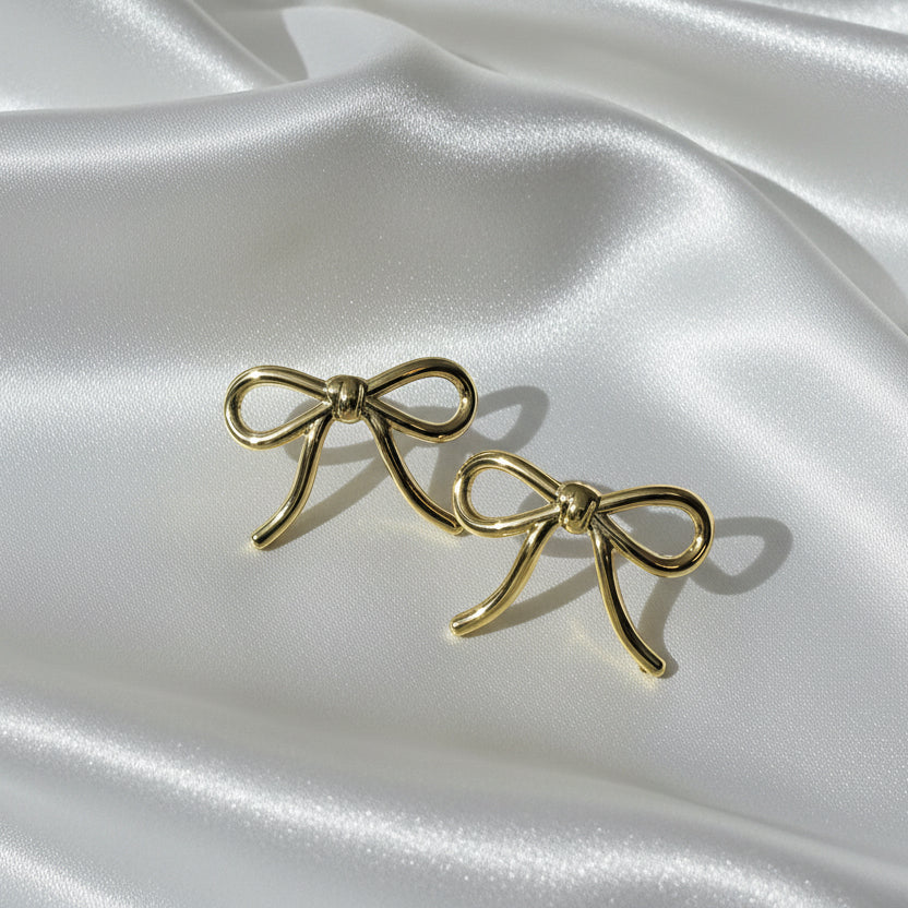 Minimalist High-Shine Gold Ribbon Bow Stud Earrings – Elegant Everyday Jewelry