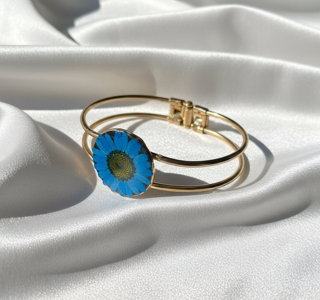 Vibrant Green Flower Resin & Gold Cuff Bracelet