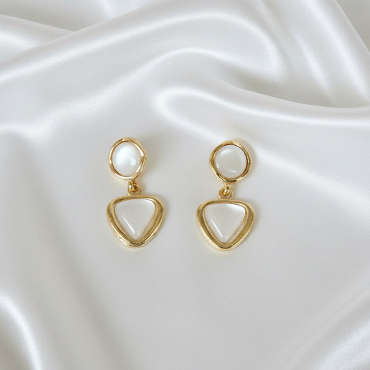 Vintage-Inspired Gold & Iridescent Drop Earrings