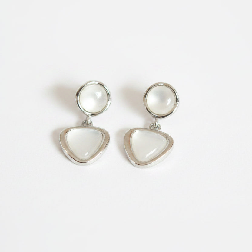 Vintage-Inspired Gold & Iridescent Drop Earrings