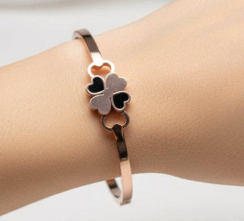 Lucky Four-Leaf Clover Bangle Bracelet | Delicate Rose Gold Finish (Free size)