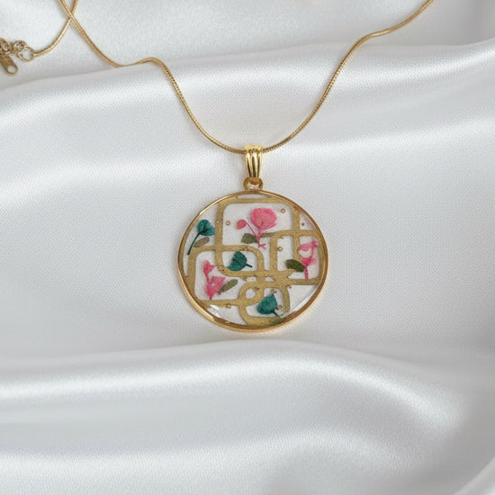 Handcrafted Botanical Resin Necklace – Pressed Pink & Teal Wildflowers for Jewelry Gift