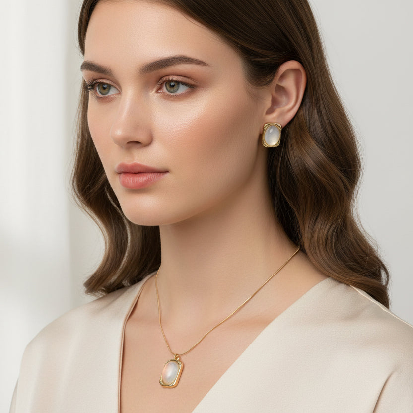 Luminous Gold and Cat's Eye Jewelry Set - Necklace & Earring Coordinates